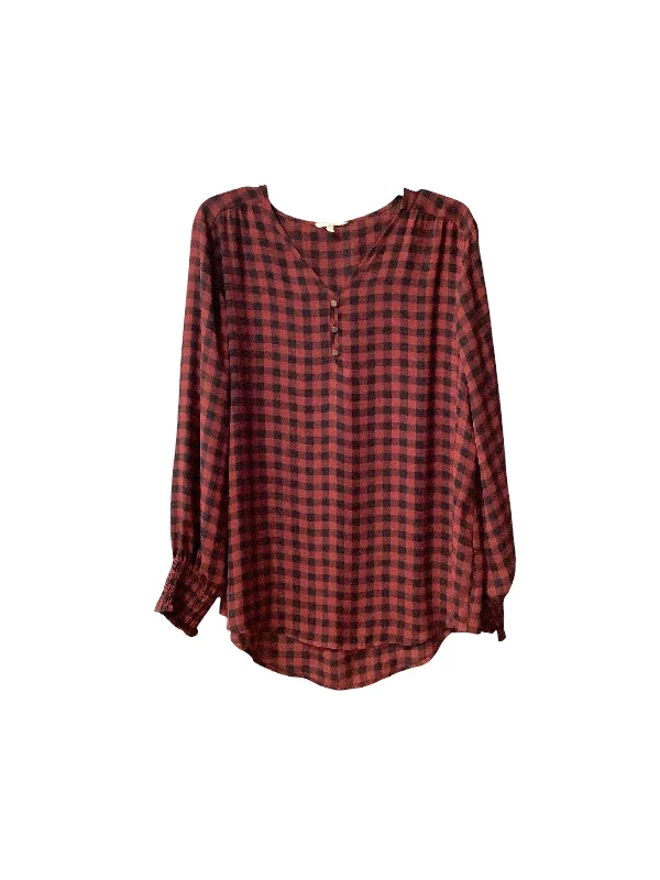 Top Long Sleeve By Maurices In Plaid Pattern, Size: L